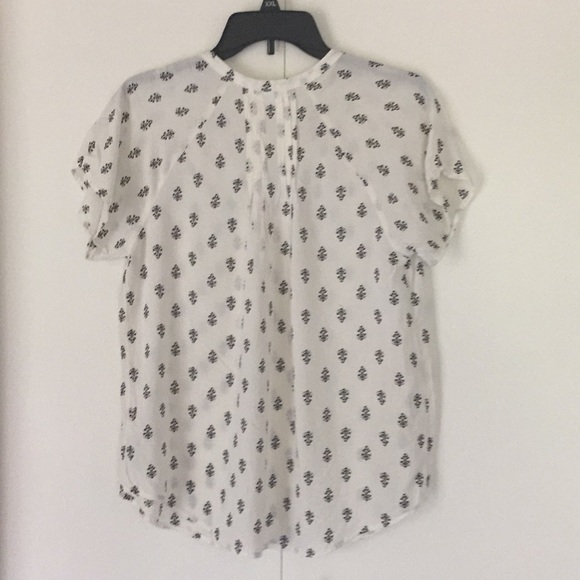 Top - Picture 2 of 2